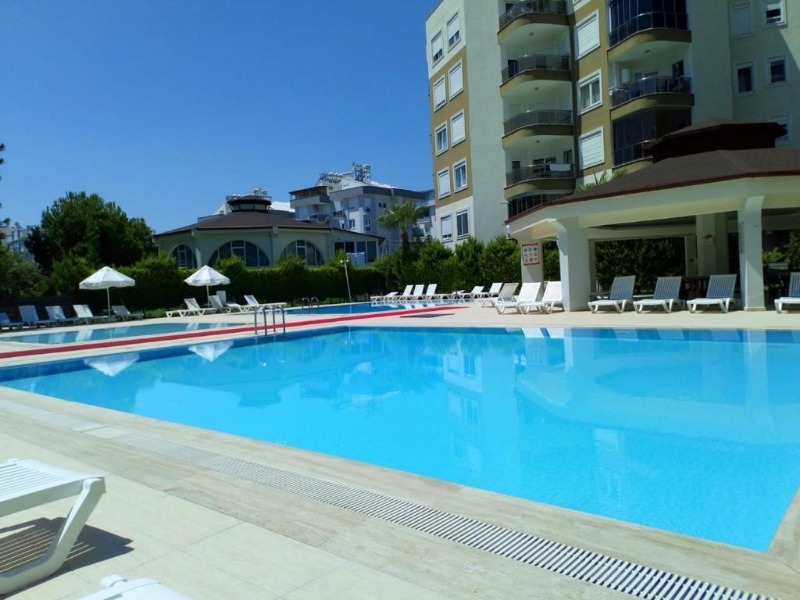 konyaaltı limanda denize yakın1+1 eşyalı kiralık daire
